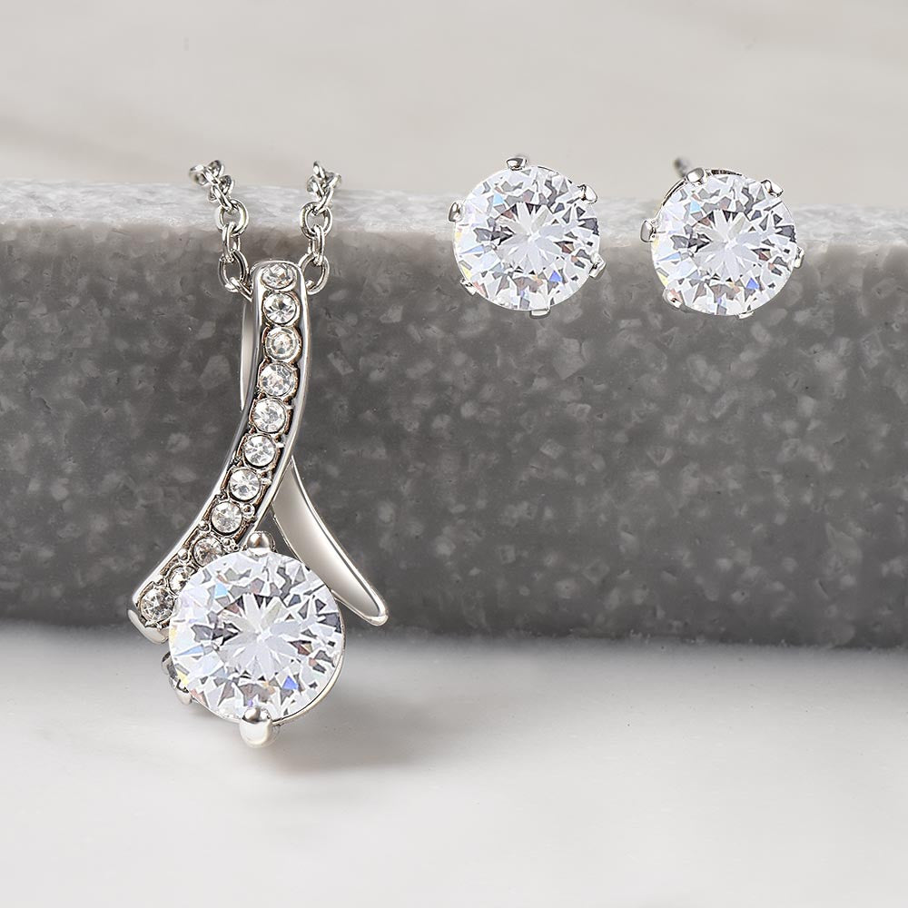 Alluring Beauty Pendant with Earrings - for Women